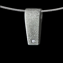 Design hanger in zilver met vingerafdruk + zirkonia
